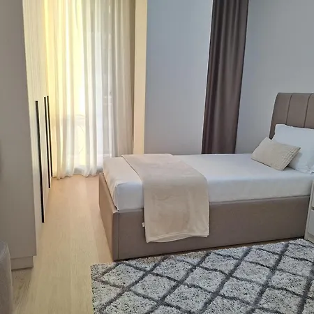 Apartment Oslo At Golden Tower Modern 2br *