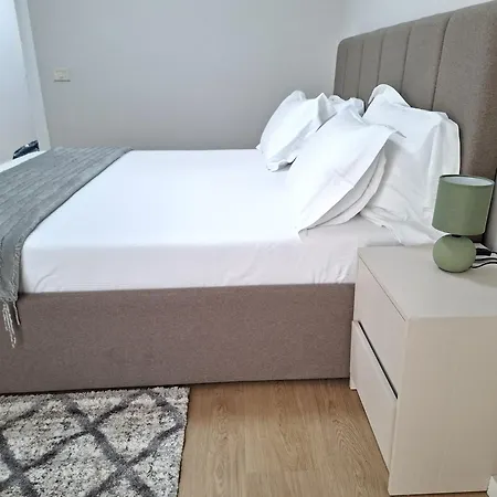 Apartment Oslo At Golden Tower Modern 2br *