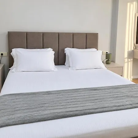 Apartment Oslo At Golden Tower Modern 2br